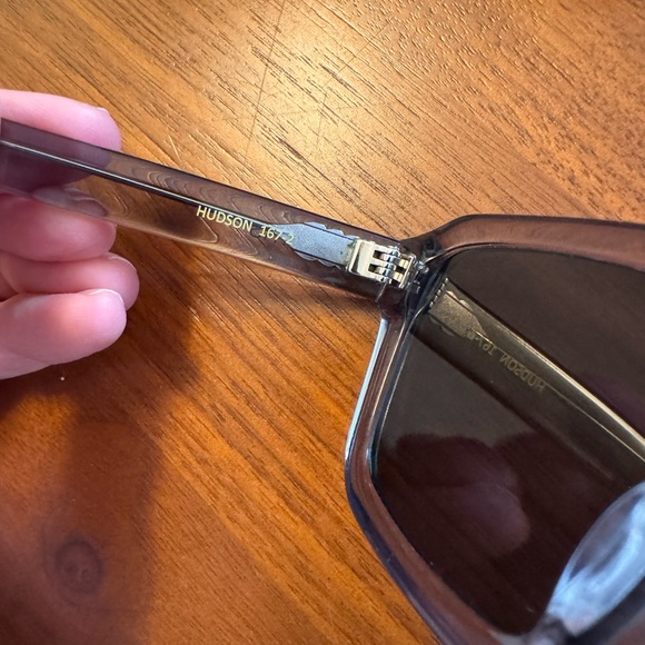 FREYRS Women's Gray Sunglasses - Picture 5 of 7